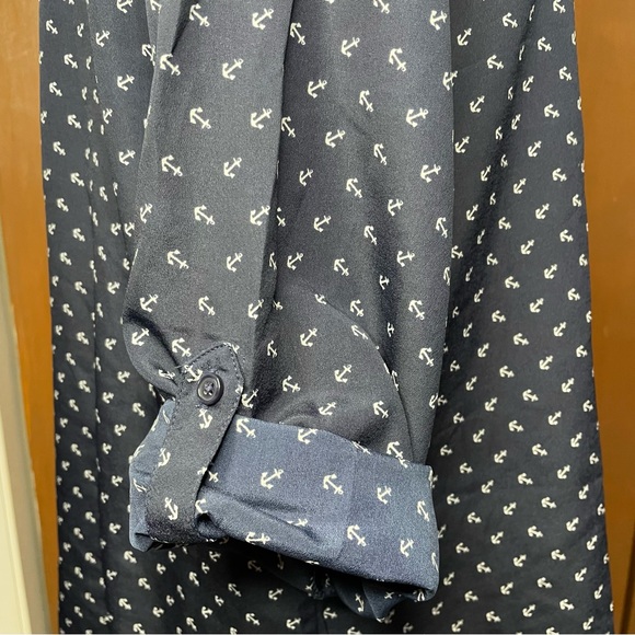 Old Navy Women’s Blue Nautical Semi Sheer Roll Tab Sleeve Blouse Top Shirt Large - Picture 8 of 12